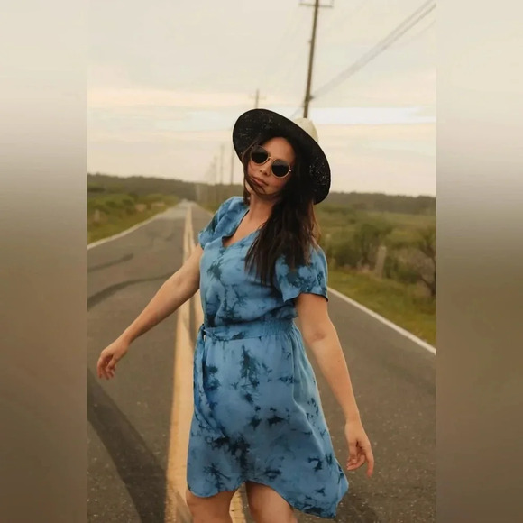 Anthropologie Cloth & Stone Liv Tie-Front Mini Dress tie dye tencel lyocell blue - Picture 3 of 12
